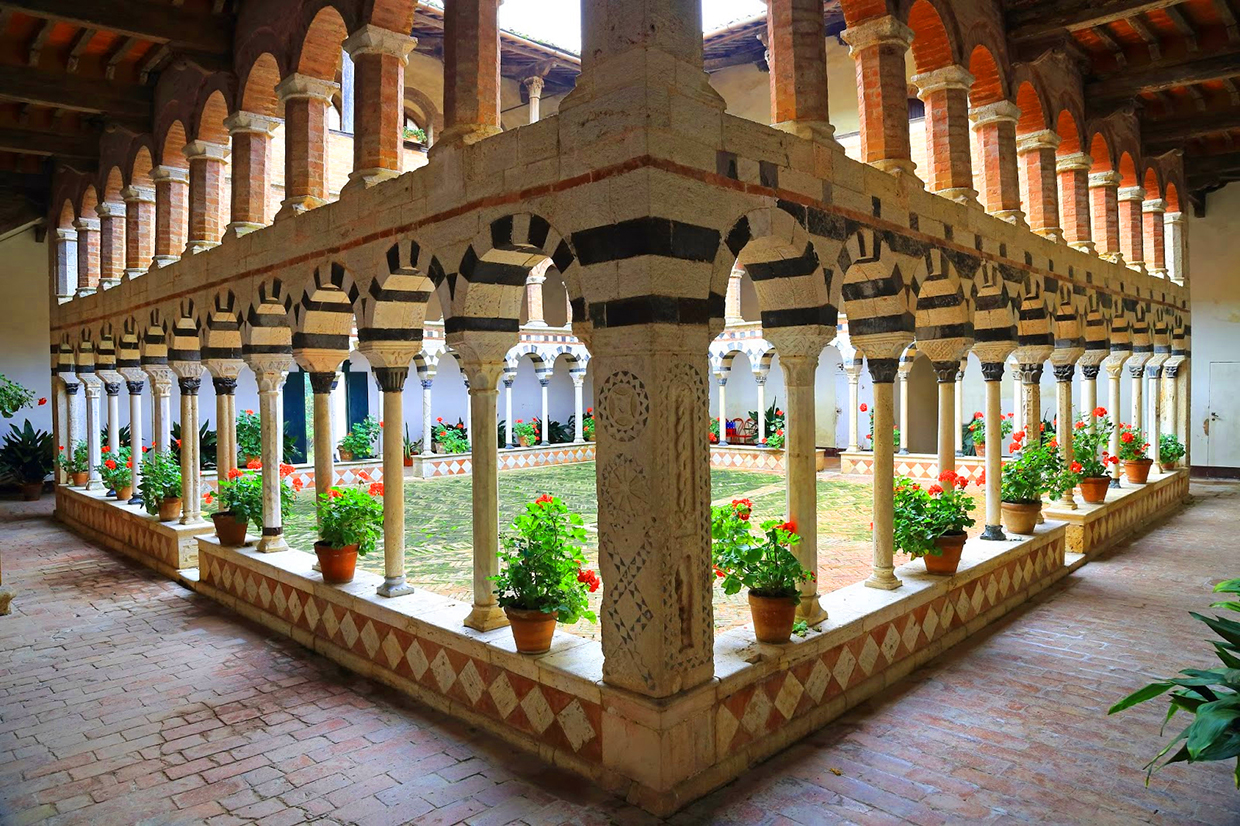 CHIOSTRO DI TORRI.jpg